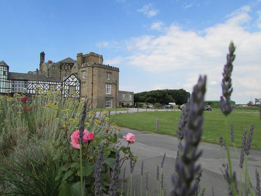 Leasowe Castle Hotel Moreton  Exterior photo